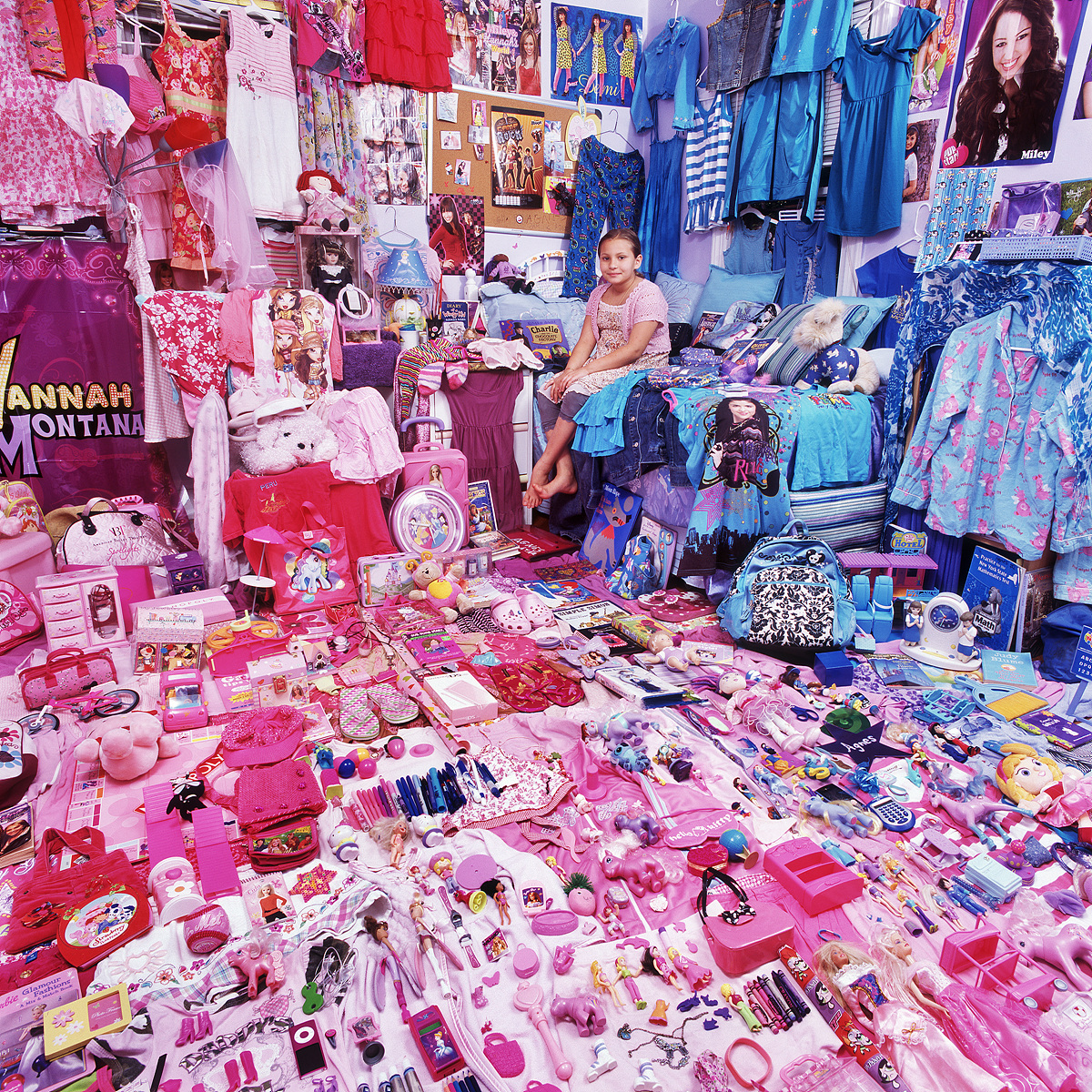 핑크 프로젝트 I-아그네스와 아그네스의 핑크 _파란색 물건들, 뉴욕, 미국, 라이트젯 프린트, 2009.jpg